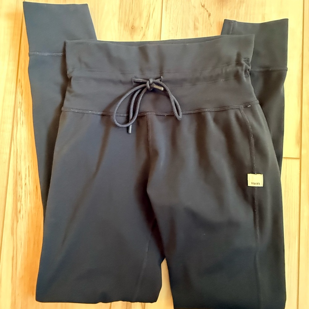 Vuori Charcoal Drawstring Leggings